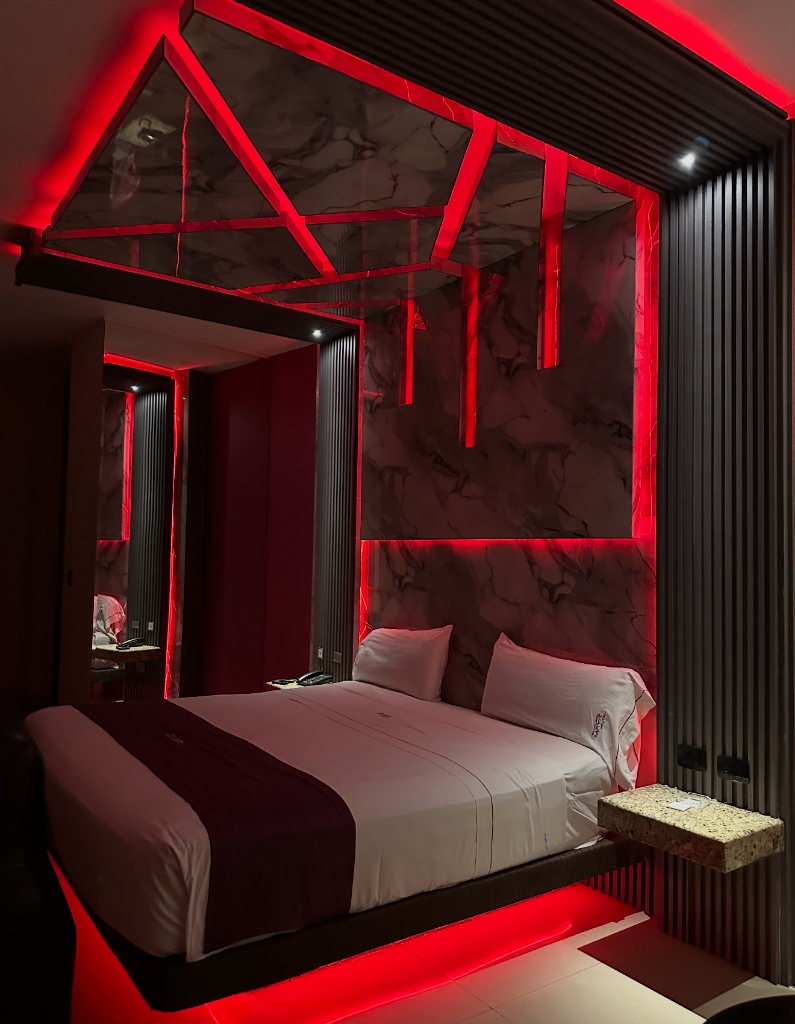 Luxury Suite